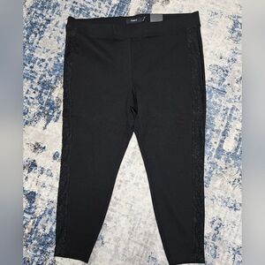 NWT Torrid Luxe Legging Women's 3 (42x24.5) Lace Inset High Waist Black Stretch